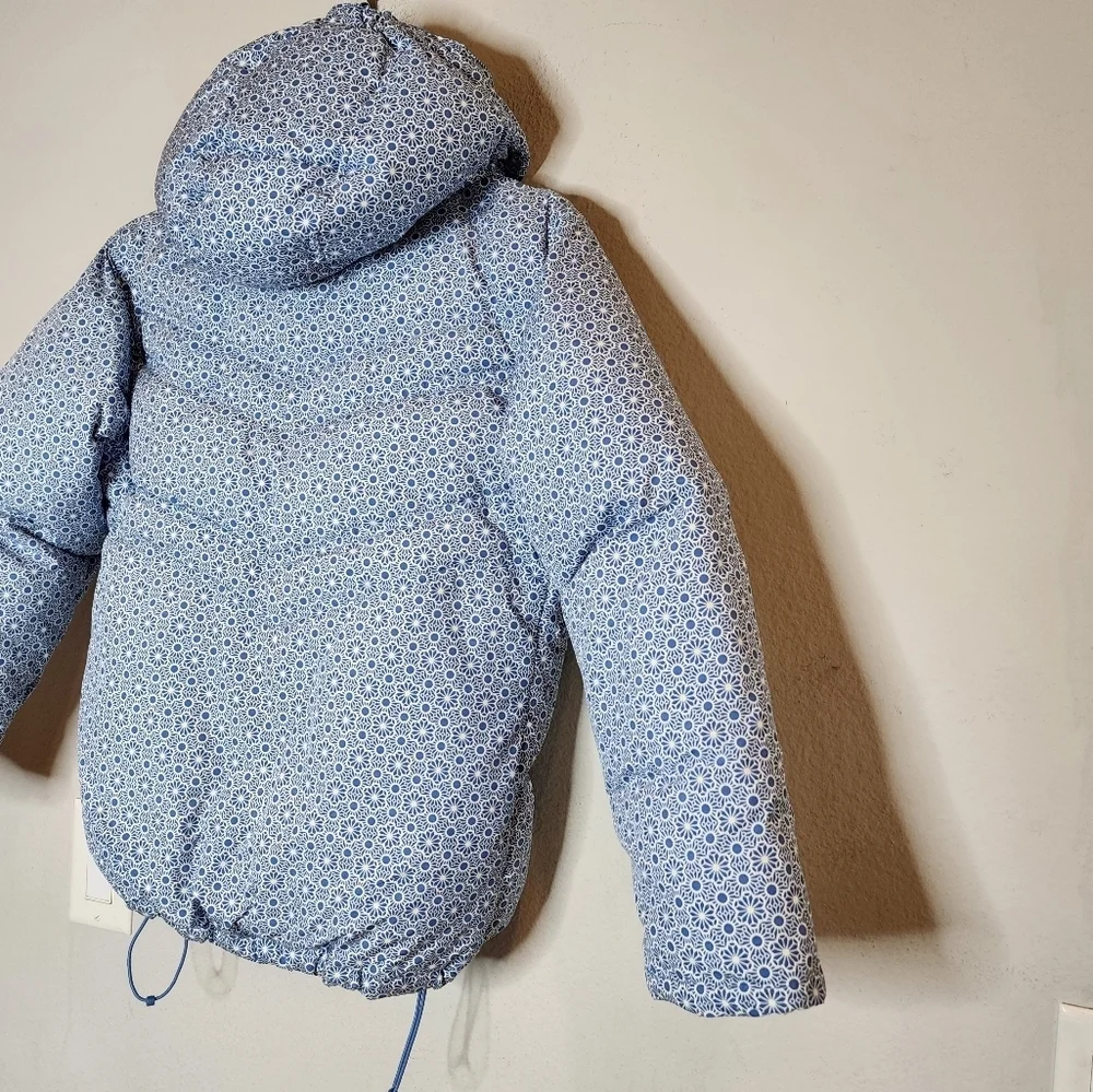 NWT Gap Kids Down Puffer Coat. Blue white floral. Size‎ XL (12).